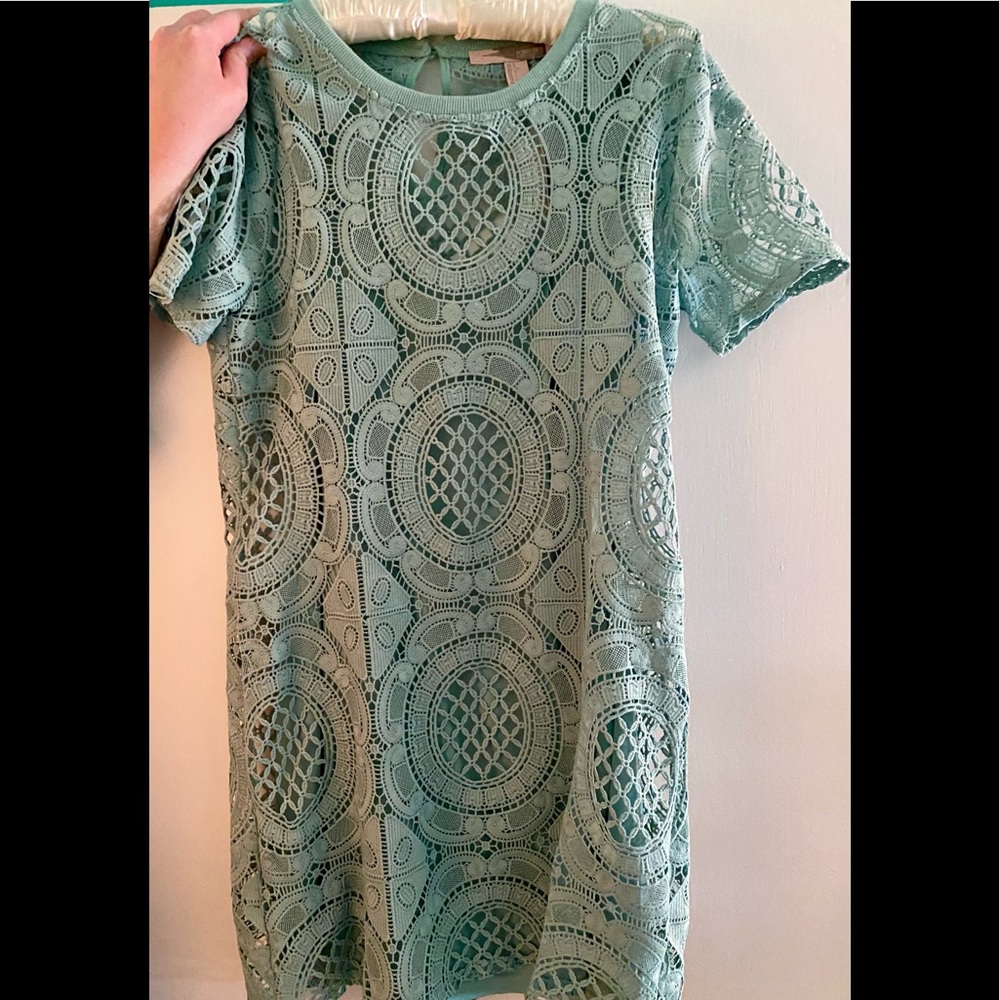 New with tags, sea foam green lace dress.